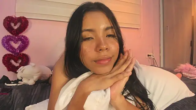 Snapshot of emily_sweett24 chatting on March 5, 2025, 6:56 pm emily sweett24 online show from March 5, 2025, 6:56 pm
