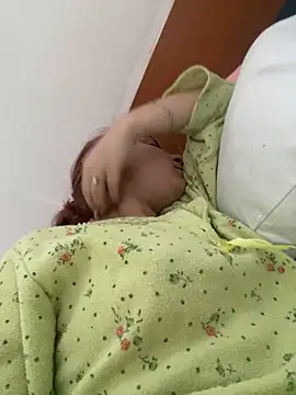 Snapshot of KittieHallo chatting on February 25, 2025, 5:52 am KittieHallo online show from February 25, 2025, 5:52 am