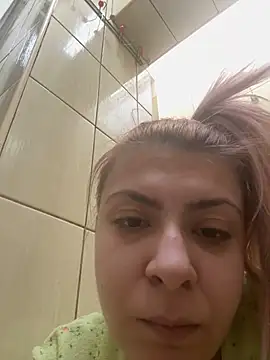 Snapshot of KittieHallo chatting on February 26, 2025, 1:21 am KittieHallo online show from February 26, 2025, 1:21 am