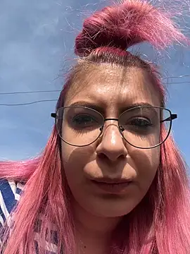 Snapshot of KittieHallo chatting on March 14, 2025, 12:29 pm KittieHallo online show from March 14, 2025, 12:29 pm