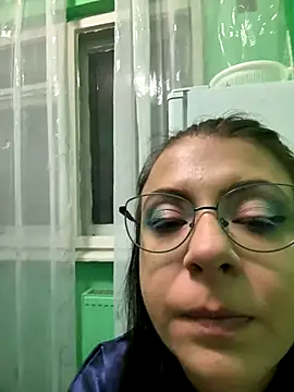 Snapshot of KittieHallo chatting on October 19, 2025, 9:48 pm KittieHallo online show from October 19, 2025, 9:48 pm