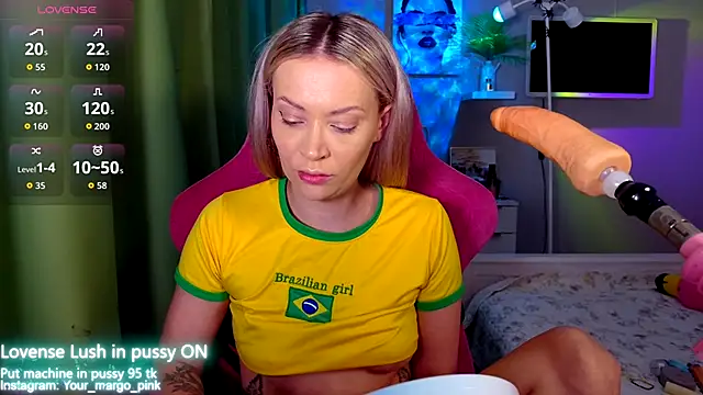 Snapshot of Margony chatting on October 31, 2025, 4:02 am Margony online show from October 31, 2025, 4:02 am