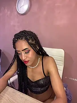 Snapshot of MichelleDiaz_Pink chatting on March 10, 2025, 6:27 am MichelleDiaz Pink online show from March 10, 2025, 6:27 am