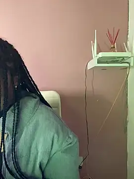 Snapshot of MichelleDiaz_Pink chatting on March 11, 2025, 4:32 am MichelleDiaz Pink online show from March 11, 2025, 4:32 am