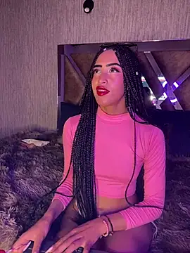 Snapshot of MichelleDiaz_Pink chatting on March 17, 2025, 12:19 am MichelleDiaz Pink online show from March 17, 2025, 12:19 am