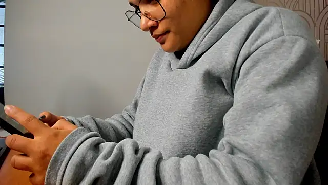 Snapshot of BloodyMaary_ chatting on March 17, 2025, 11:42 am BloodyMaary online show from March 17, 2025, 11:42 am