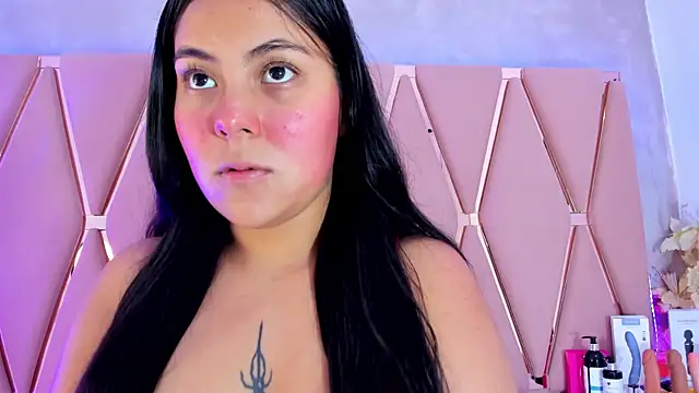 Snapshot of Emily_Black1 chatting on October 30, 2025, 11:49 pm Emily Black1 online show from October 30, 2025, 11:49 pm