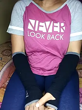 Snapshot of geetha_telugu_kan277 chatting on September 9, 2025, 1:21 pm geetha telugu kan277 online show from September 9, 2025, 1:21 pm