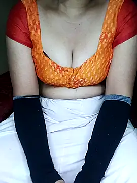 Snapshot of geetha_telugu_kan277 chatting on September 18, 2025, 7:21 am geetha telugu kan277 online show from September 18, 2025, 7:21 am