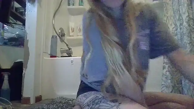 Snapshot of qtkayyzzxoxo chatting on March 5, 2025, 5:29 pm qtkayyzzxoxo online show from March 5, 2025, 5:29 pm