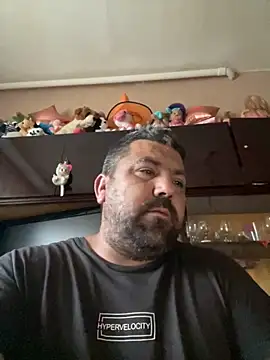 Snapshot of Alexander18edd chatting on September 30, 2025, 3:39 pm Alexander18edd online show from September 30, 2025, 3:39 pm