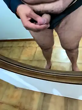 Snapshot of Andros1975 chatting on September 30, 2025, 7:41 pm Andros1975 online show from September 30, 2025, 7:41 pm