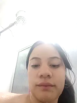 Snapshot of Valen_thompsom_002 chatting on September 22, 2025, 5:42 am Valen thompsom 002 online show from September 22, 2025, 5:42 am