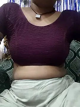 Snapshot of Anitabhabi_2 chatting on March 8, 2025, 3:35 pm Anitabhabi 2 online show from March 8, 2025, 3:35 pm