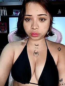 Snapshot of Akame_yumi chatting on November 1, 2025, 11:07 pm Akame yumi online show from November 1, 2025, 11:07 pm