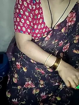 Snapshot of Bagi-Sexy chatting on October 7, 2025, 7:55 pm Bagi-Sexy online show from October 7, 2025, 7:55 pm