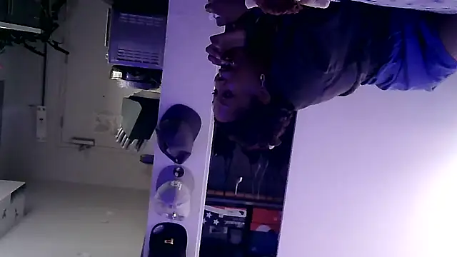 sexyblackcouple20 online show from March 15, 2025, 8:48 am