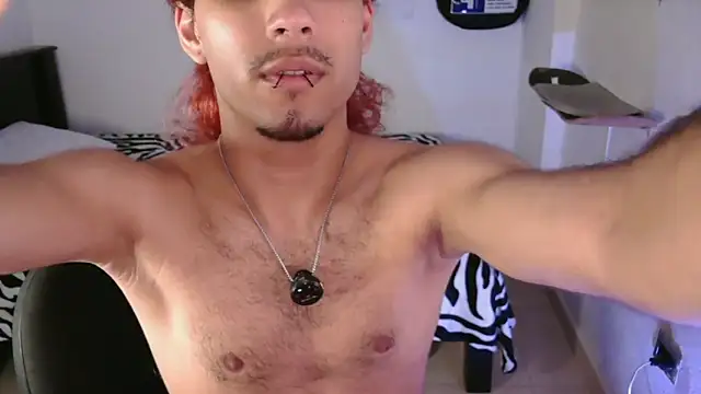 Snapshot of oezack___ chatting on October 17, 2025, 5:10 am oezack online show from October 17, 2025, 5:10 am