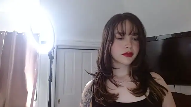 Snapshot of autumnb712 chatting on March 22, 2025, 6:14 pm autumnb712 online show from March 22, 2025, 6:14 pm