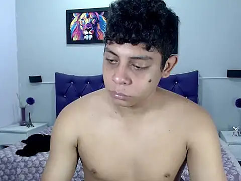 Alejandroo 22 online show from October 3, 2025, 1:30 pm