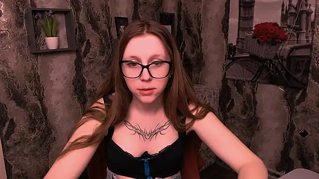 Snapshot of _MiraGold_ chatting on March 11, 2025, 10:51 am MiraGold online show from March 11, 2025, 10:51 am