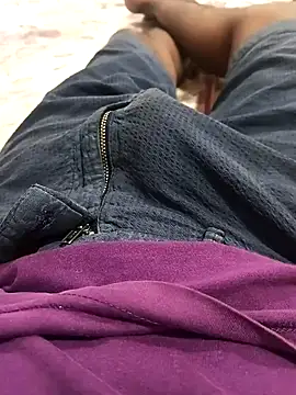 Snapshot of Tn_localboy69 chatting on March 14, 2025, 1:05 am Tn localboy69 online show from March 14, 2025, 1:05 am