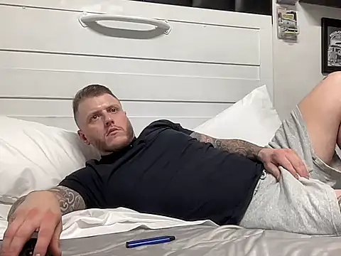 Snapshot of Thegreatwhitepipe chatting on September 25, 2025, 1:42 am Thegreatwhitepipe online show from September 25, 2025, 1:42 am