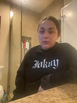 Snapshot of sexy_milfbell chatting on March 7, 2025, 6:43 pm sexy milfbell online show from March 7, 2025, 6:43 pm