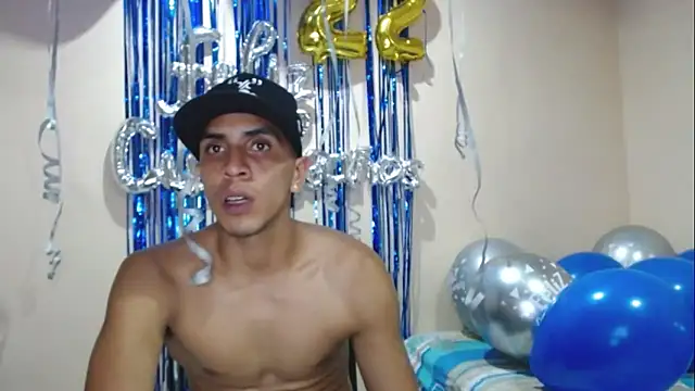 Snapshot of Monkey_uchiha777 chatting on September 13, 2025, 12:21 am Monkey uchiha777 online show from September 13, 2025, 12:21 am