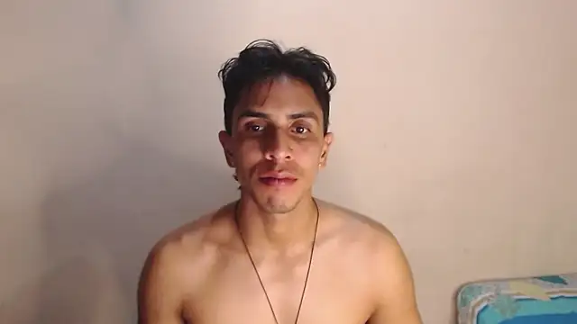 Snapshot of Monkey_uchiha777 chatting on September 30, 2025, 12:37 am Monkey uchiha777 online show from September 30, 2025, 12:37 am