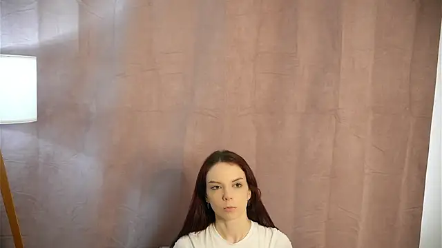 Snapshot of SillviaAven chatting on March 13, 2025, 9:43 am SillviaAven online show from March 13, 2025, 9:43 am