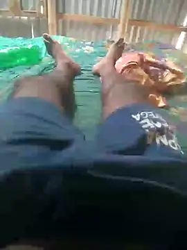 Snapshot of Suvo77Midnight chatting on September 21, 2025, 9:33 am Suvo77Midnight online show from September 21, 2025, 9:33 am