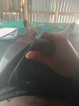 Snapshot of Suvo77Midnight chatting on November 9, 2025, 7:28 am Suvo77Midnight online show from November 9, 2025, 7:28 am