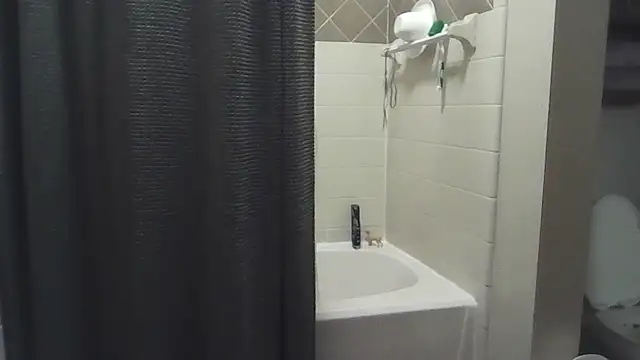 Snapshot of whowantsacreampie chatting on October 28, 2025, 11:36 am whowantsacreampie online show from October 28, 2025, 11:36 am