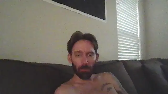 Snapshot of whowantsacreampie chatting on November 5, 2025, 10:32 pm whowantsacreampie online show from November 5, 2025, 10:32 pm