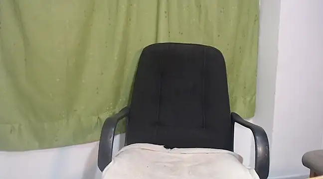 Snapshot of sexyvioletvalerious chatting on March 21, 2025, 2:28 am sexyvioletvalerious online show from March 21, 2025, 2:28 am