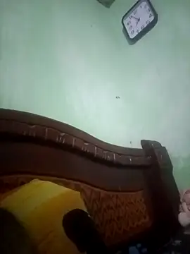 Snapshot of VictoriaLuxe chatting on October 18, 2025, 12:02 am VictoriaLuxe online show from October 18, 2025, 12:02 am