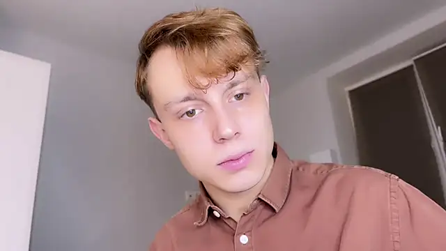 Snapshot of SlavaIsHere chatting on March 13, 2025, 6:56 pm SlavaIsHere online show from March 13, 2025, 6:56 pm