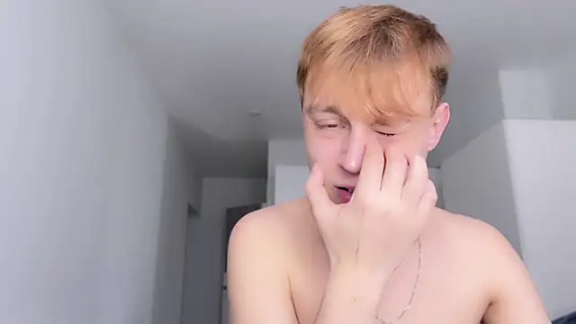 Snapshot of SlavaIsHere chatting on March 16, 2025, 5:03 am SlavaIsHere online show from March 16, 2025, 5:03 am