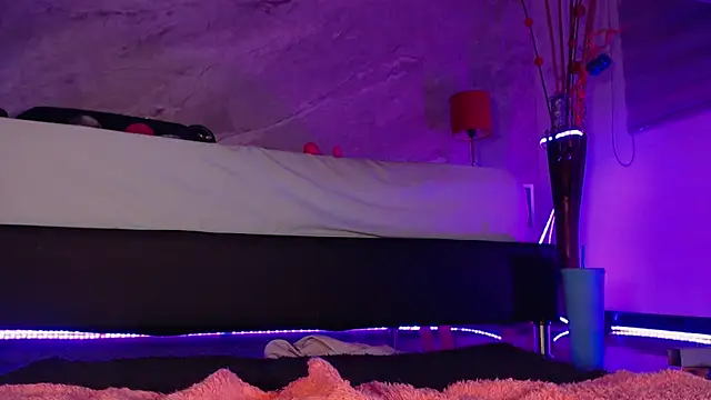 Snapshot of catmolly_ chatting on December 30, 2024, 11:06 pm catmolly  online show from December 30, 2024, 11:06 pm