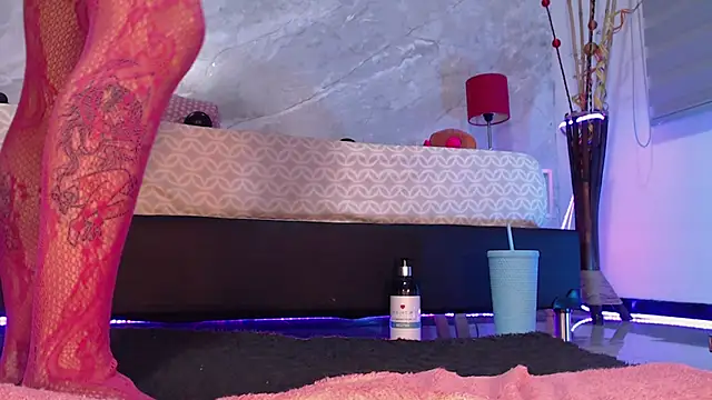 Snapshot of catmolly_ chatting on March 13, 2025, 9:37 pm catmolly  online show from March 13, 2025, 9:37 pm