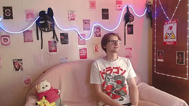 Snapshot of Your_Horny_Friends chatting on September 11, 2025, 1:55 pm Your Horny Friends online show from September 11, 2025, 1:55 pm