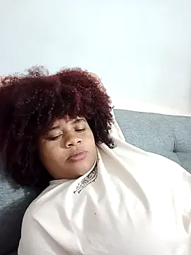 LEIDY LORENA online show from October 10, 2025, 8:19 pm