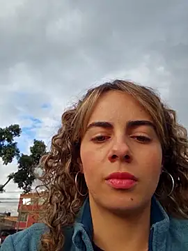 Snapshot of Sairy_ chatting on October 15, 2025, 9:26 pm Sairy  online show from October 15, 2025, 9:26 pm