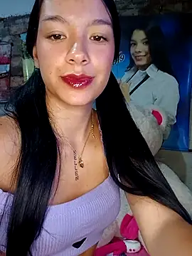 Snapshot of adrianagilton chatting on March 19, 2025, 2:24 pm adrianagilton online show from March 19, 2025, 2:24 pm