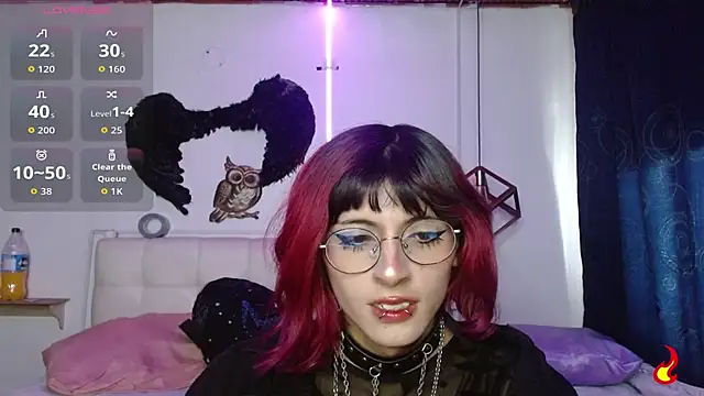 goth minerva online show from October 2, 2025, 1:40 pm