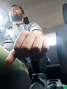 Snapshot of UAjit chatting on October 3, 2025, 8:44 am UAjit online show from October 3, 2025, 8:44 am