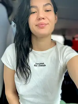 Snapshot of MeekyRich chatting on October 2, 2025, 3:13 am MeekyRich online show from October 2, 2025, 3:13 am