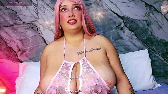 Snapshot of Alicee_stone_ chatting on September 23, 2025, 8:45 pm Alicee stone  online show from September 23, 2025, 8:45 pm