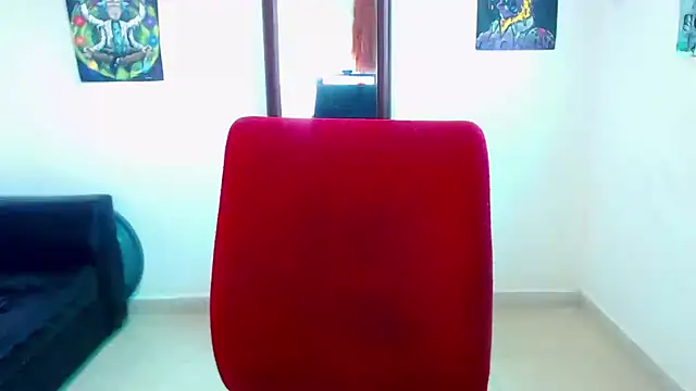 Snapshot of Aleja2530 chatting on November 9, 2025, 2:48 pm Aleja2530 online show from November 9, 2025, 2:48 pm